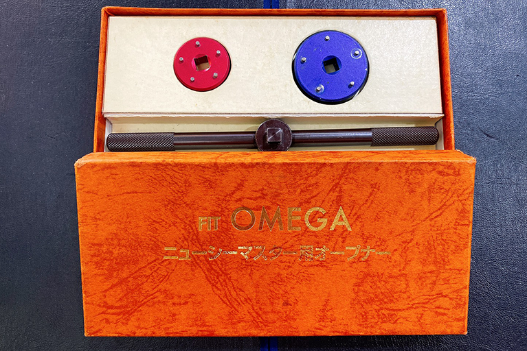 OMEGA（オメガ）ニューシ―マスター用オープナー